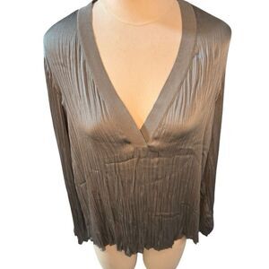 NWT Women's Vince. L/S Slate Gray Crushed Pleat‎ V-Neck Blouse Top Sz Medium